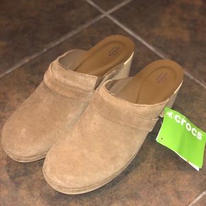 CROCS Sarah Suede Clog